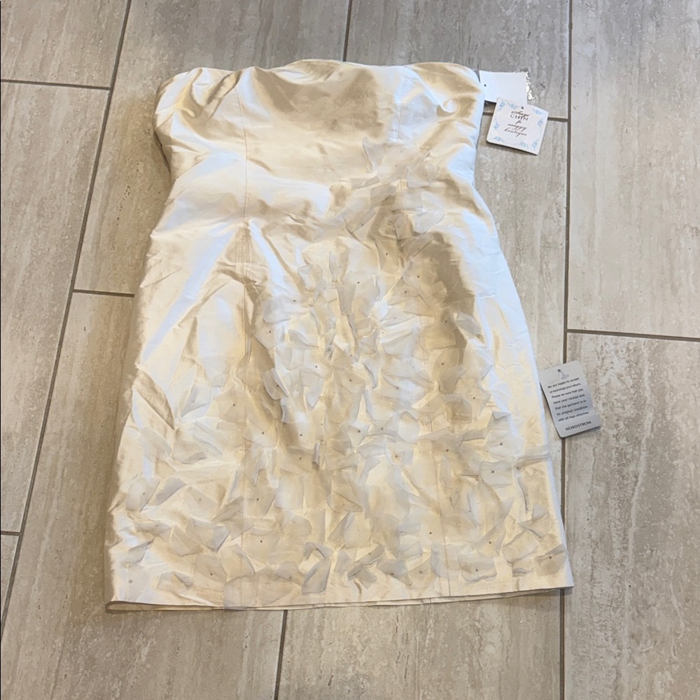 Strapless Cream Floral Applique Cocktail Dress